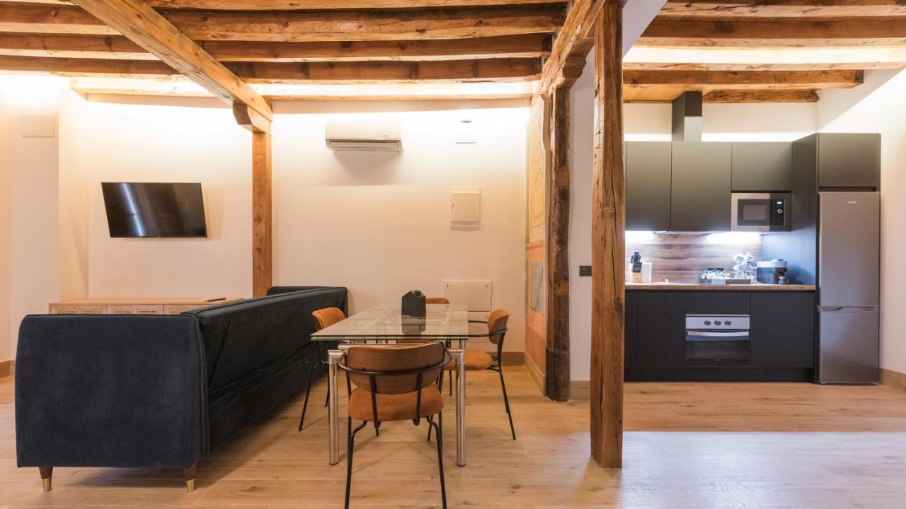Apartamentos Boutique Pinocho Toledo Exterior photo