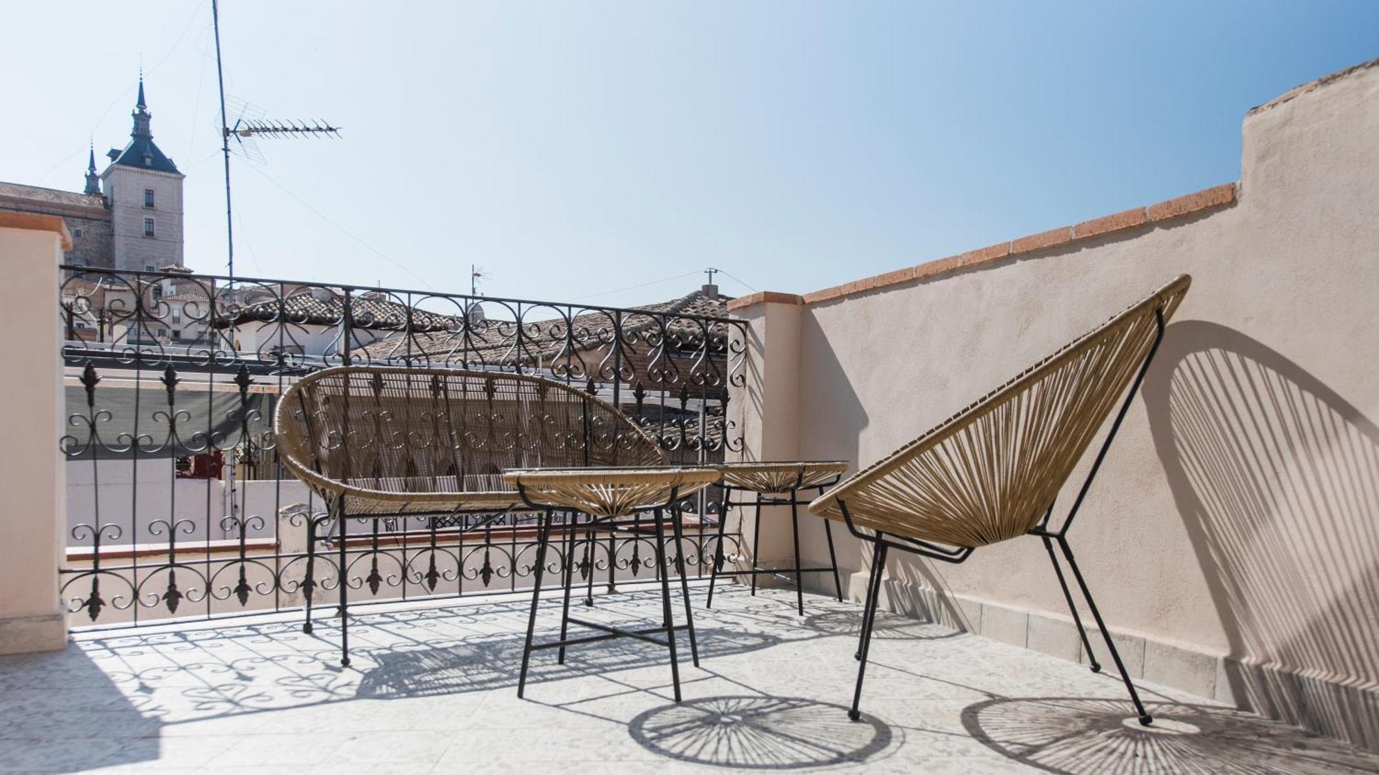 Apartamentos Boutique Pinocho Toledo Exterior photo